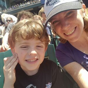 Meet your Posher, Holly